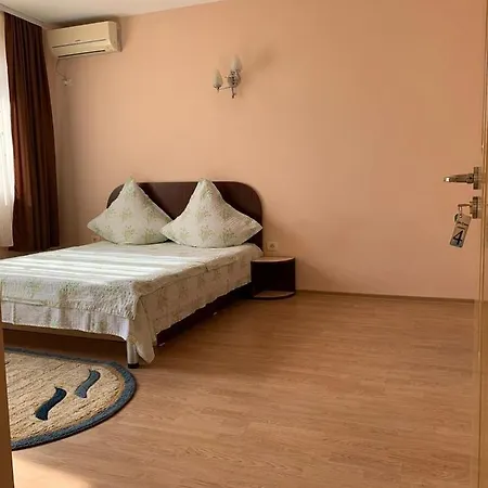 Corina Эфорие Норд